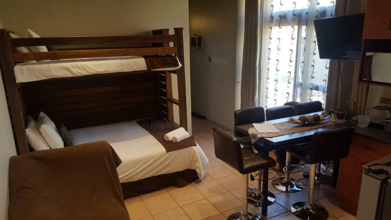 Villa Mikamora Johannesburg Bagian luar foto