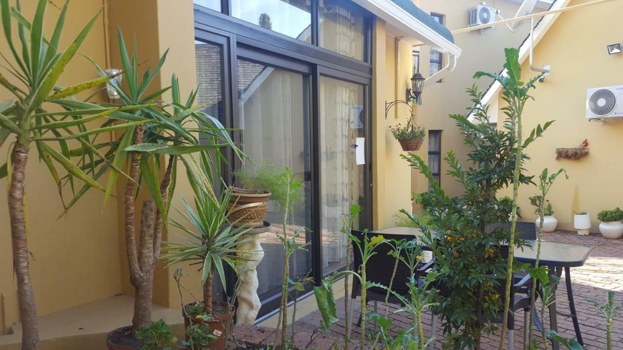 Villa Mikamora Johannesburg Bagian luar foto